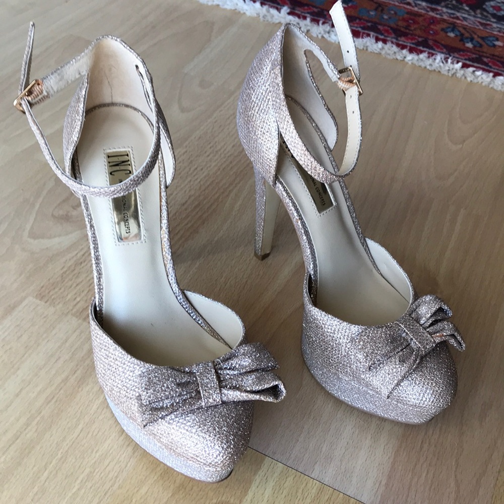 INC international concepts Bombshel Havana heels